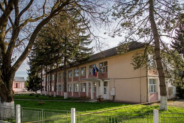 A csombordi szőlészeti és gazdasági iskola főépülete