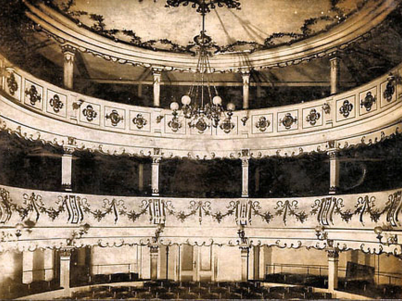 oravicabánya színház